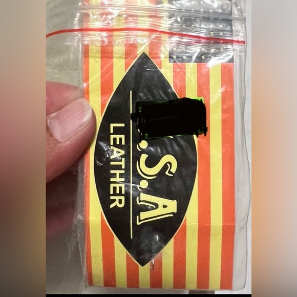 NWT VINTAGE USA Genuine Leather Jacket in Bone | Classic | Fall | Winter - Picture 5 of 13